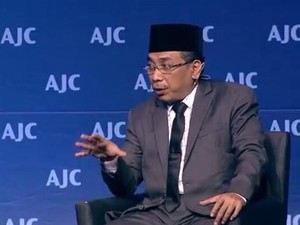 Kecaman dan Pembelaan untuk Yahya Cholil Staquf
