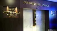 Pintu masuk Lounge Kelas Bisnis Etihad (Wahyu/detikTravel)