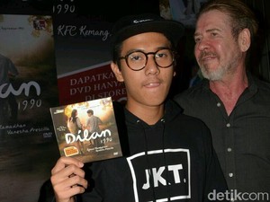 Cerita Iqbaal Lebaran di Bandung