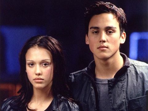 15 Potret Seleb Hollywood dan Saudara, Sama-sama Menawan!