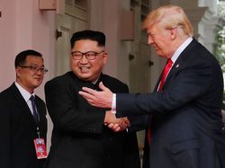 Mengintip Kim Jong Un Nampang di Instagram Trump