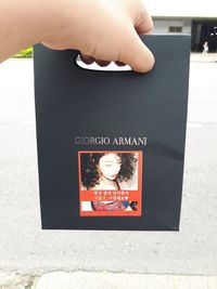 Hadiah dari Yubin untuk penggemarnya. 