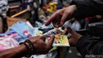 Berburu Aneka Amplop Lebaran di Pasar Asemka