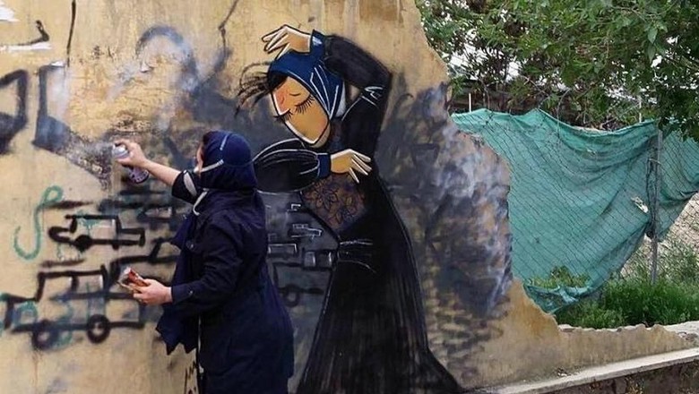 Mengenal Lebih Dekat Shamsia Hassani Si Banksy Asal Afghanistan Mengenal Lebih Dekat Shamsia Hassani Si Banksy Asal Afghanistan