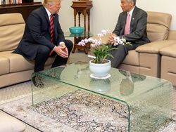 Mengintip Kim Jong Un Nampang di Instagram Trump