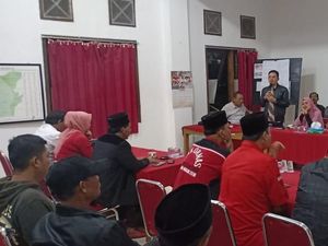 Perkuat Gus Ipul-Puti, PDIP Magetan Sosialisasi Pendidikan Gratis