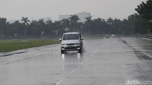 Wuling Confero