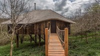 Menginap di sini, traveler akan dikenakan biaya sebesar 190 Poundsterling per malam (setara Rp 3,5 juta). Berminat? (canopyandstars.co.uk)