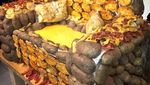 Keren! YouTuber Ini Bikin Makanan Jumbo, Ini 10 Diantaranya