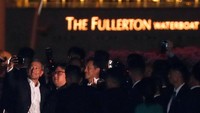 Kim juga disebut terlihat berjalan di sepanjang jalan di dekat patung Merlion. (Foto: REUTERS)