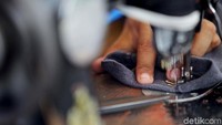 Dalam sehari biasanya para penjahit mendapatkan penghasilan Rp. 100.000.