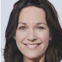 Wajah wanita Paul Rudd, aktor Ant-Man tidak jauh berbeda dari aslinya. Foto: Dok. FaceApp