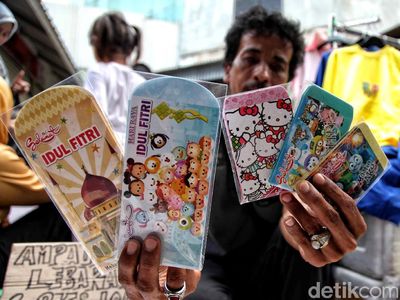 Berburu Aneka Amplop Lebaran di Pasar Asemka