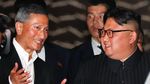 Foto: Senyum Semringah Kim Jong Un Saat Jalan-jalan di Singapura