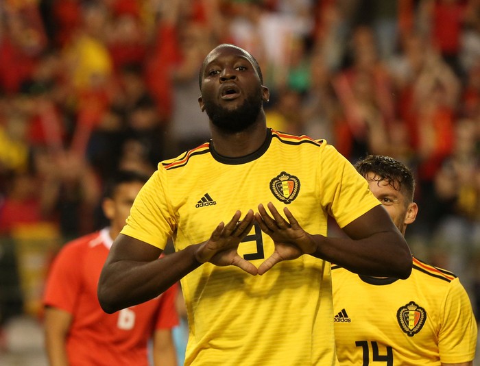 Memiliki tubuh tinggi dan besar dan juga gagah, Romelu Lukaku memiliki cara sendiri dalam porsi latihannya. Foto: Francois Walschaerts/Reuters Memiliki tubuh tinggi dan besar dan juga gagah, Romelu Lukaku memiliki cara sendiri dalam porsi latihannya. Foto: Francois Walschaerts/Reuters