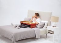 Wow, Dengan Kotak Pizza Ini Bisa Pizza di Ranjang!