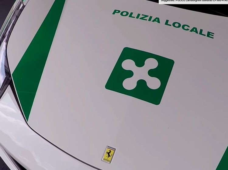 Ferrari 458 Spider Bekas Mafia Jadi Mobil Polisi, Keren Juga!