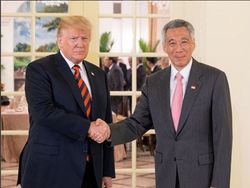 Mengintip Kim Jong Un Nampang di Instagram Trump