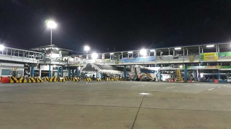 Pemudik Ini Cerita Lalin di Merak Lancar dan Tak Seperti Neraka Pemudik Ini Cerita Lalin di Merak Lancar dan Tak Seperti Neraka