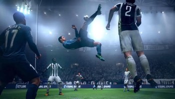Tendangan saltonya saat melawan Juventus pun dihadirkan oleh FIFA 19. Foto: YouTube/EA Sports