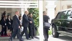 Foto: Saat Trump Pamerkan The Beast ke Kim Jong-Un