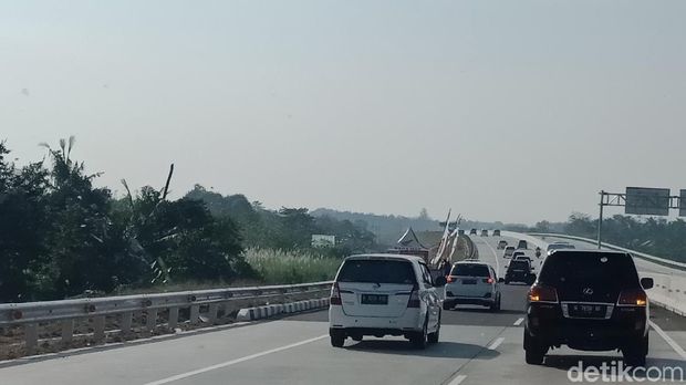Hati-hati, Rambu di Tol Fungsional Pemalang-Batang Masih Minim