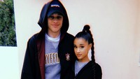 Namun dari pihak Ari maupun Pete masih belum mengklarifikasi kabar tersebut. Foto: Dok. Instagram/petedavidson