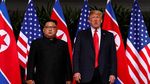 Detik-detik Pertemuan Bersejarah Trump-Kim yang Berlangsung Hangat