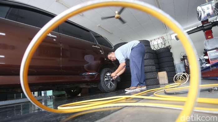 detikoto melakukan uji irit dari 6 mobil tipe MPV dari berbagai macam pabrikan di bridgestone sirkuit, Karawang. Ke enam mobil tersebut adalah Wuling Cortez, Suzuki Ertiga, Honda Mobilio, Daihatsu Xenia, Toyota Avanza dan Mitsubishi Xpander. Grandyos Zafna/detikcom