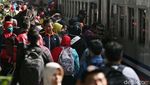 143.465 Pemudik Berangkat dari Stasiun Pasar Senen