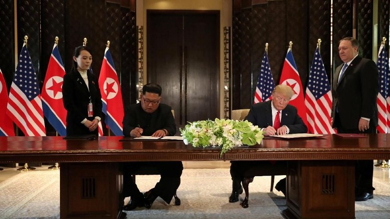 Butir-butir Pernyataan Bersama yang Ditandatangani Trump dan Kim Butir-butir Pernyataan Bersama yang Ditandatangani Trump dan Kim