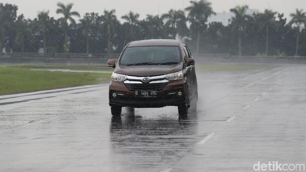 Toyota Avanza