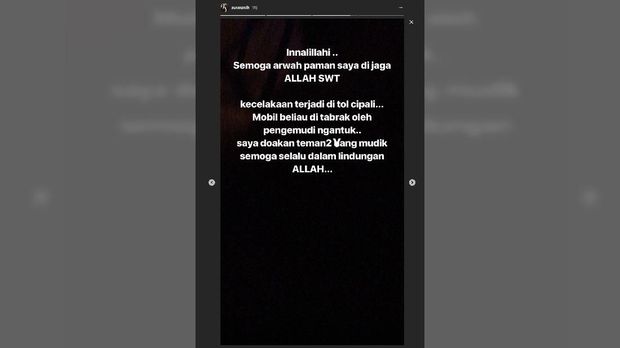 Aura Kasih berduka atas kematian pamannya.