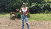 Lokasi tersebut memang dikenal sebagai tempat favorit untuk syuting beberapa film Hollywood, selain tentunya Jurassic Park. Foto: Instagram Kimmy Jayanti