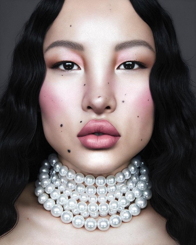 Berkat kecantikannya yang unik, Tsunaina masuk dalam daftar models to watch di sejumlah media. Foto: Dok. Instagram/Tsunaina