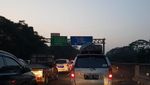 Tol Jakarta-Cikampek Dipadati Pemudik