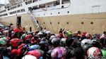 Puncak Arus Mudik Lebaran di Pelabuhan Tanjung Priok