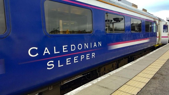 Selain Indonesia negara-negara lain sudah lebih dahulu memiliki sleeper train alias kereta tidur. Penasaran seperti apa penampakannya.