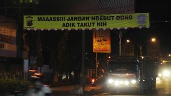 Iya neng pelan-pelan nih. (Foto: Internet)