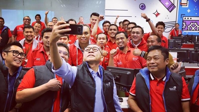 Zulkifli Hasan Minta Telkom Dijaga, Jangan Dijual Zulkifli Hasan Minta Telkom Dijaga, Jangan Dijual