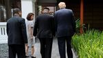Melihat Lagi Momen Akrab Trump-Kim Jong Un Jalan-jalan di Taman