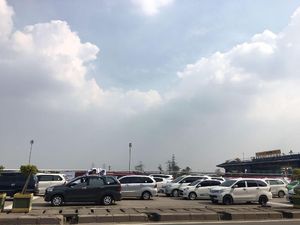 Ada Kecelakaan Truk, Tol Cikarang Arah Jakarta Macet 13 Km