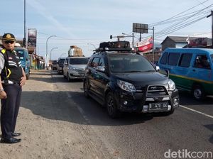 H-2 Lebaran, Jalur Nagreg Pagi Ini Padat Merayap
