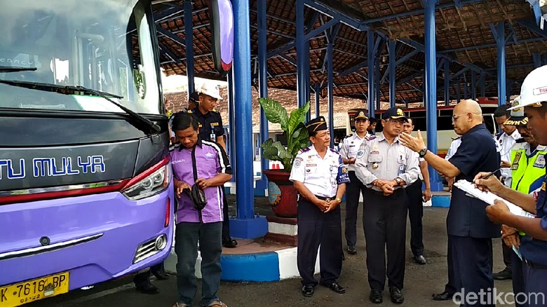 Bus Tak Laik Jalan di Blitar Tak Bisa Ditindak, Ini Sebabnya Bus Tak Laik Jalan di Blitar Tak Bisa Ditindak, Ini Sebabnya