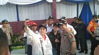 Para pejabat selfie di jalur mudik.
