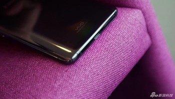 Baik NEX, NEX S dan NEX A, punya baterai berdaya tampung 4.000 mAh. Foto: Sina Mobile