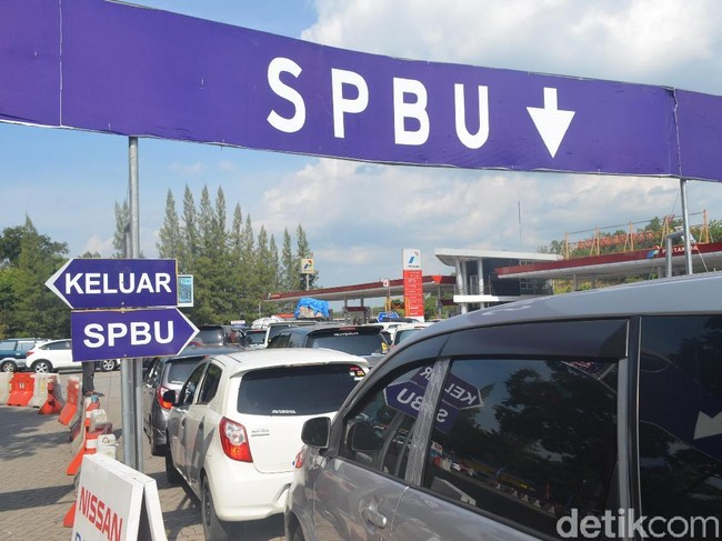 Ragam Respons soal Rest Area Bebas McD dan Starbucks Cs
