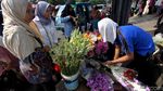 Jelang Lebaran Pedagang Bunga Kian Menjamur