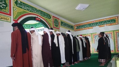 Momen Salat Id dan Silaturahmi Lebaran Jemaah Latiful Akbar Bone