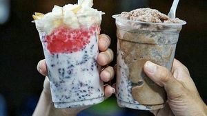 Buka Puasa Terakhir, Enaknya Makan 10 Es Puter Enak dari Netizen Ini!